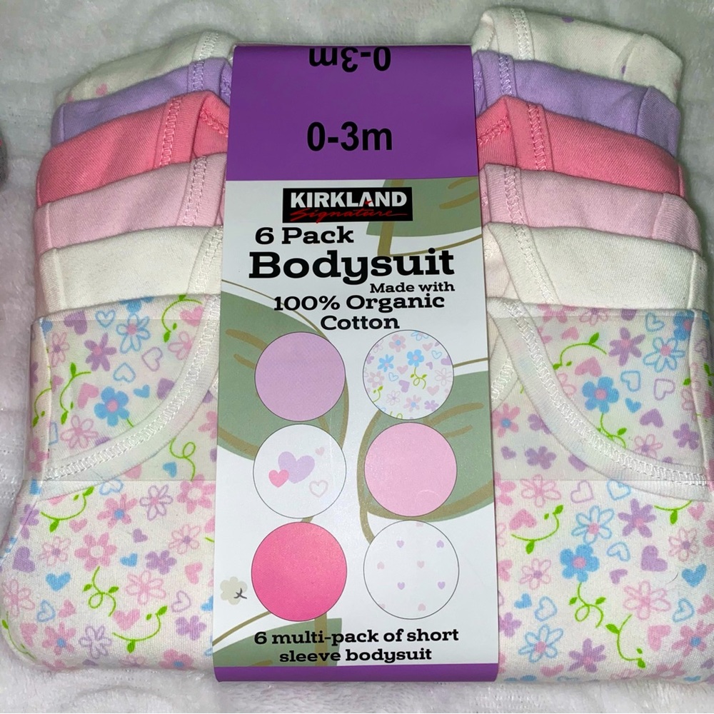 NEW Kirkland 6 pack Organic Cotton Bodysuits - 6 pack - NWT - Size 0-3 months
